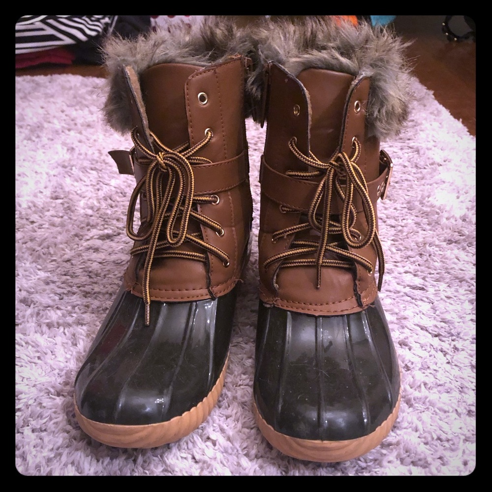 Fur trimmed duck boots
